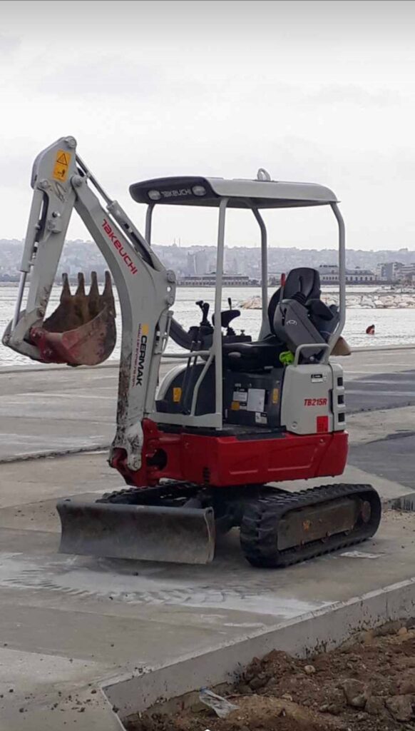 İstanbul’un Dar Sokaklarında Devleşen Çözümler: Kiralık Mini Kepçe Rehberi 3 WhatsApp Image 2025 12 29 at 03.25.00 4
